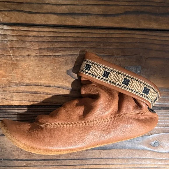 NWT Footskins USA DeerTan Leather Ankle Moccasin Slipper Boots - Picture 3 of 8